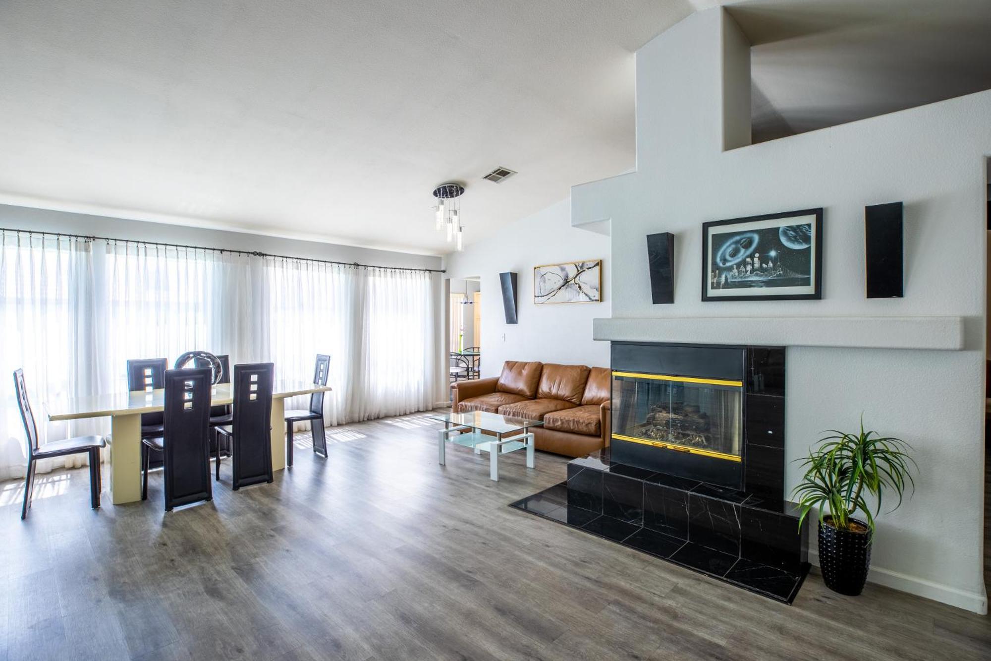 Luxury 1900 Sq Ft House Huge 46 Ft Pool & Hot Spa Лас-Вегас Экстерьер фото