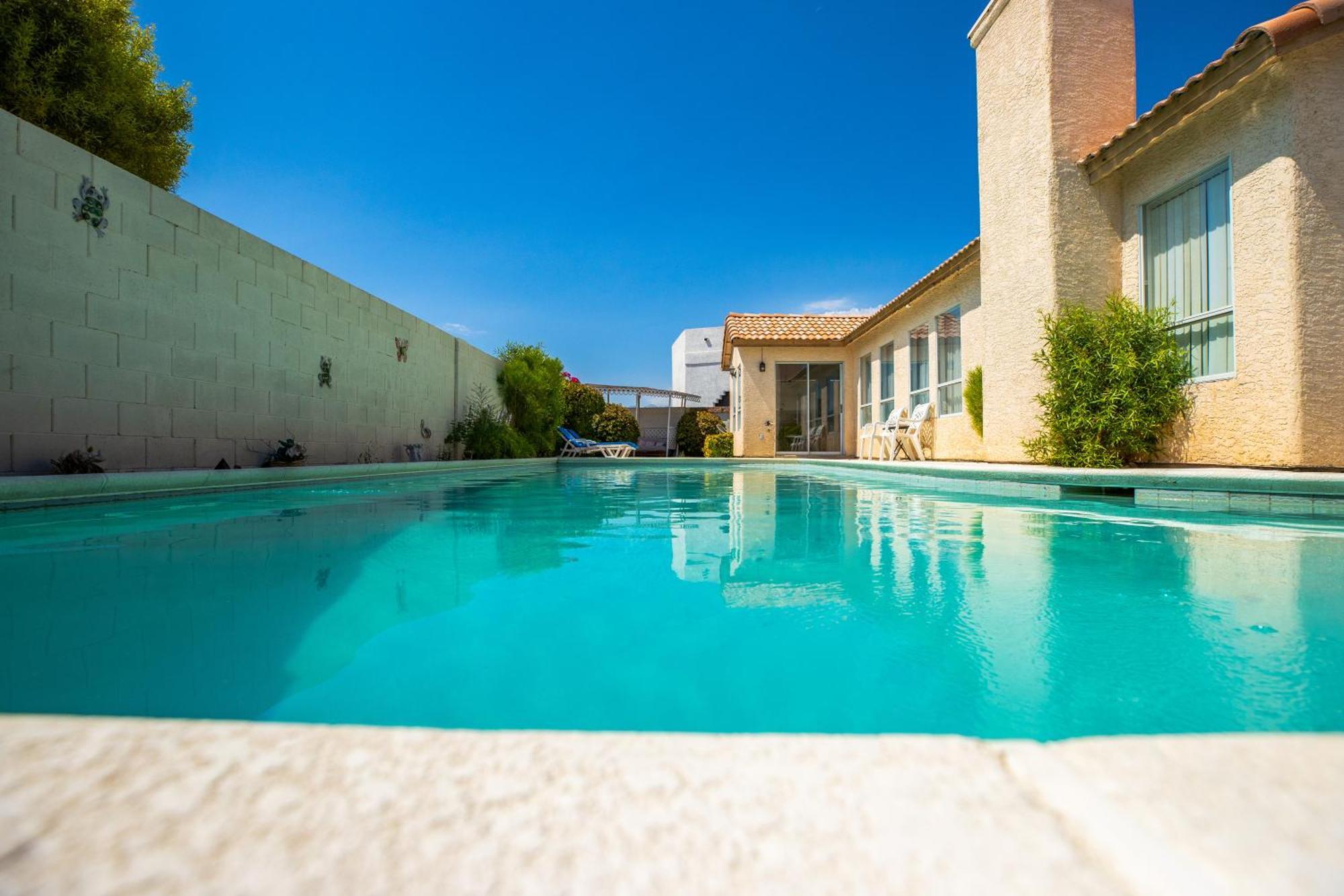 Luxury 1900 Sq Ft House Huge 46 Ft Pool & Hot Spa Лас-Вегас Экстерьер фото